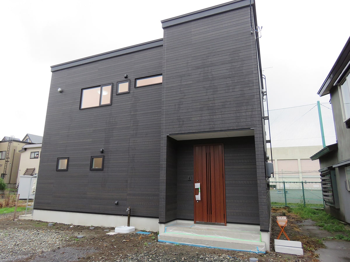 外観｜クローゼットの充実した家｜青森県青森市の注文住宅