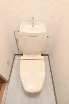 イーグルハイツP無し 201号室 トイレ