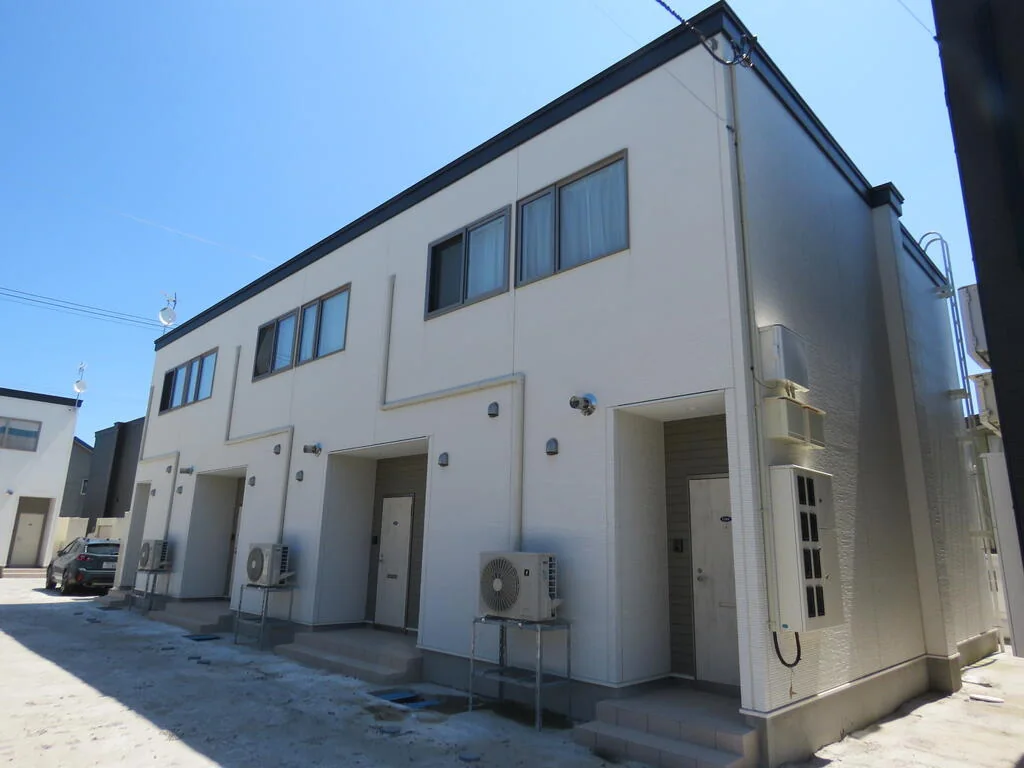 クオンタム沖館C 103号室 建物外観